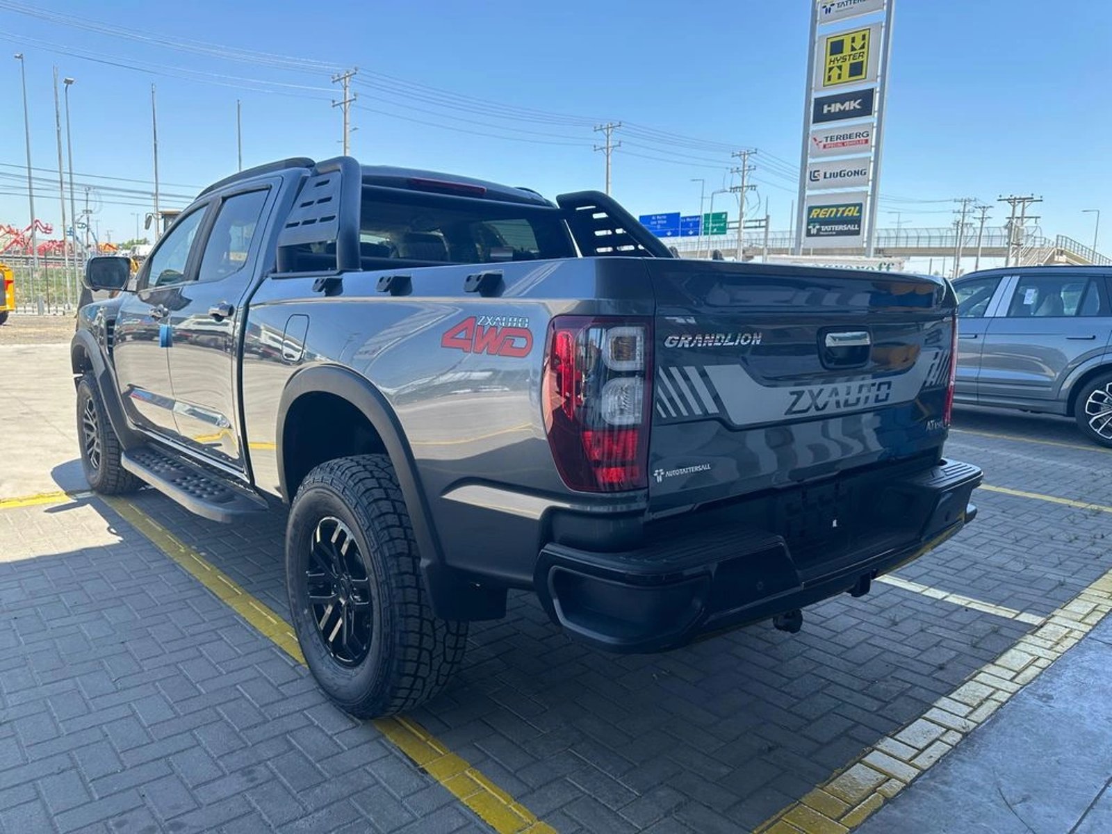 ZX AUTO GRAND LION LUX XL DIESEL 4X4 AT 2.3 E6 2026 - Imagen 7 de 19