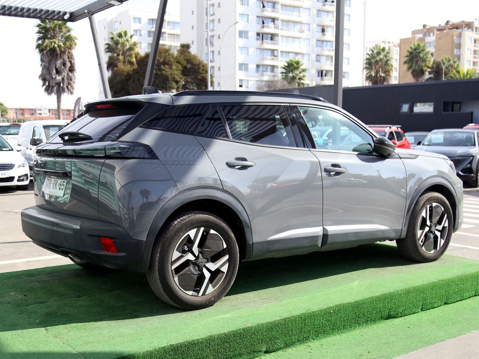 PEUGEOT 2008 1.5 ALLURE PACK BLUEHDI 130 AT DIESEL 2025 - Imagen 6 de 20