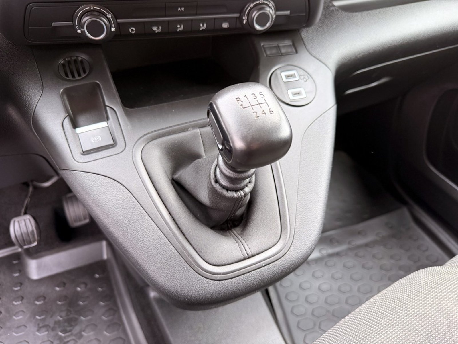 Peugeot PARTNER L1  1.5 2025 - Imagen 14 de 20