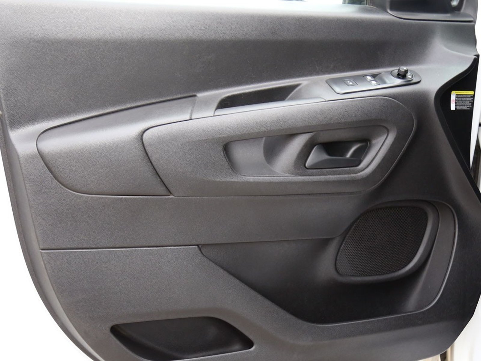 CITROEN BERLINGO 1.6 M HDI 92 MT DIESEL 2022 - Imagen 15 de 19