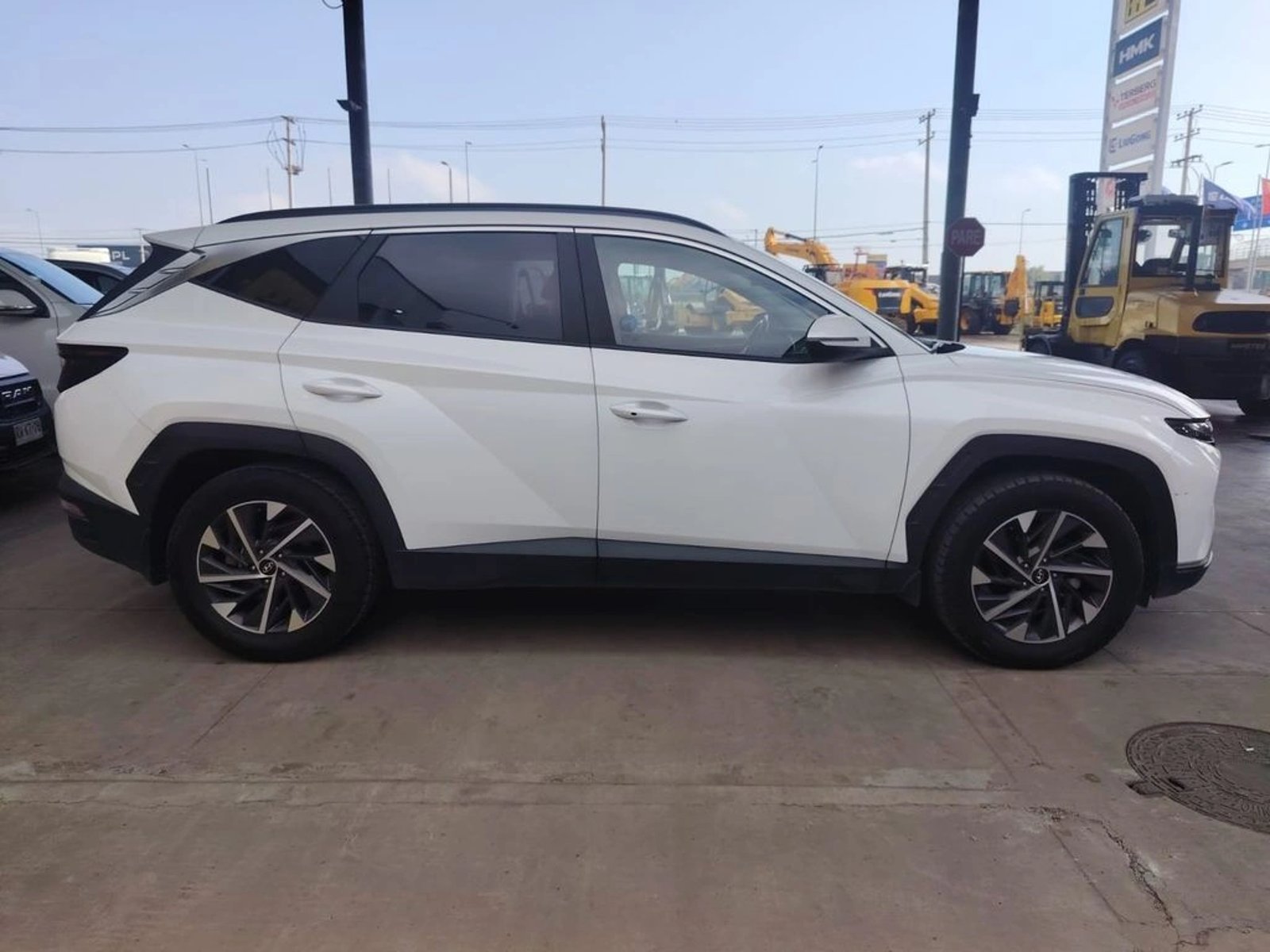 Hyundai TUCSON 2.0 NX4 PLUS AT 4X4 2024 - Foto 4 de 14