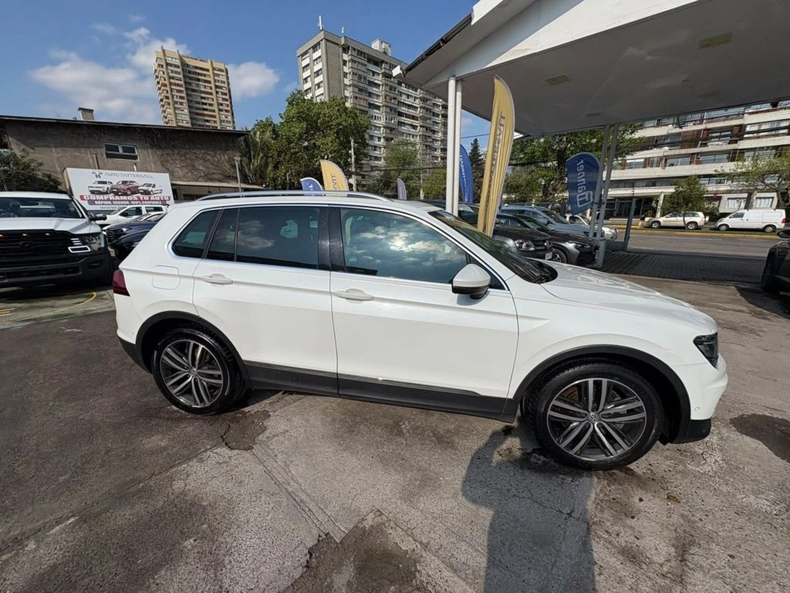 Volkswagen TIGUAN 2.0 TSI SPORT 4MOTION 4X4 180HP AT 5P. 2019 - Foto 4 de 20