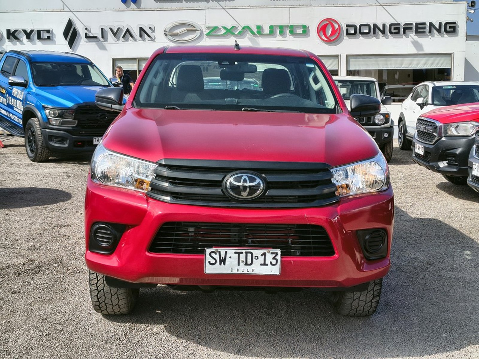 Toyota HILUX DX TSS 2.4 Diesel 4X2 T/M 2023 - Foto 2 de 20