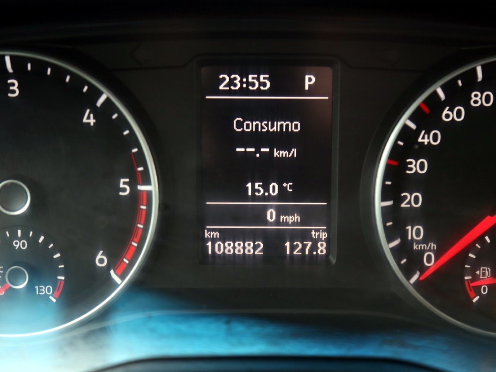 Volkswagen AMAROK HIGHLINE  2.0 AT 4X4 2023 - Imagen 16 de 20