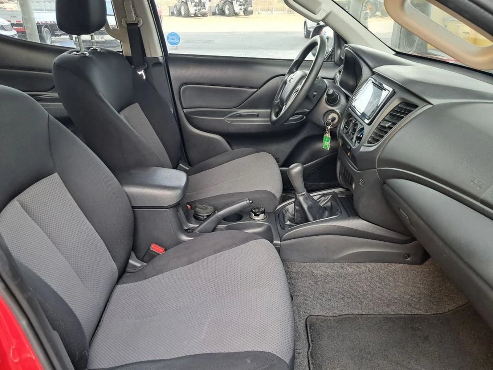 MITSUBISHI L200 KATANA CRT DIESEL 4X4 2022 - Imagen 14 de 20