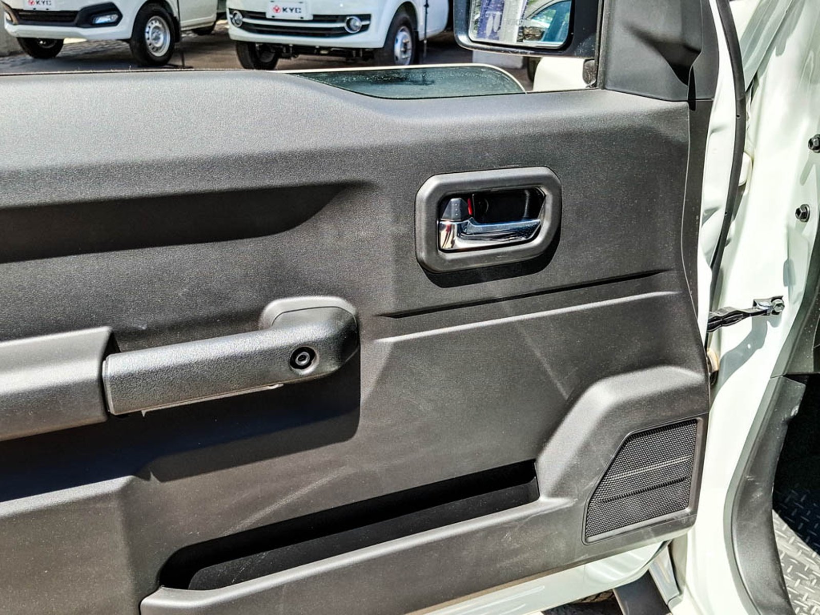 SUZUKI JIMNY 1.5 GL VALOR + IVA 2025 - Imagen 7 de 17