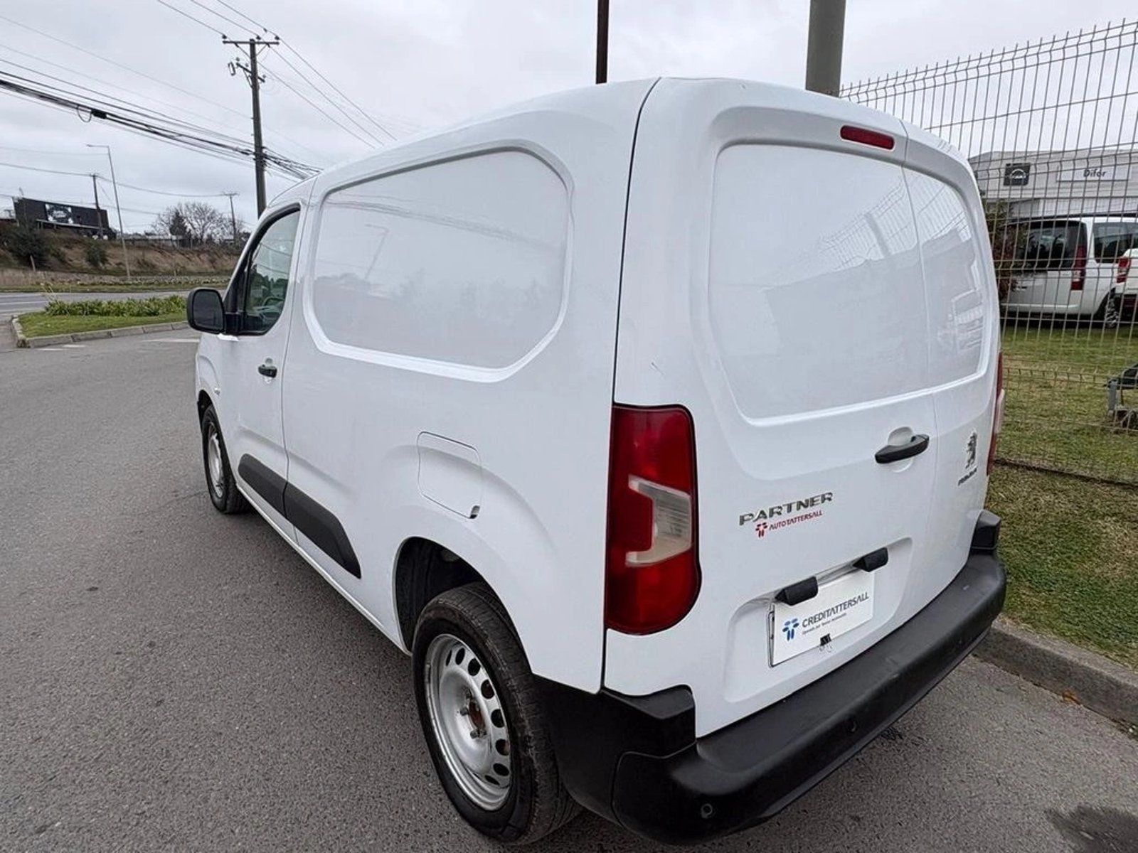 PEUGEOT PARTNER L1  DIESEL 2024 - Imagen 7 de 12