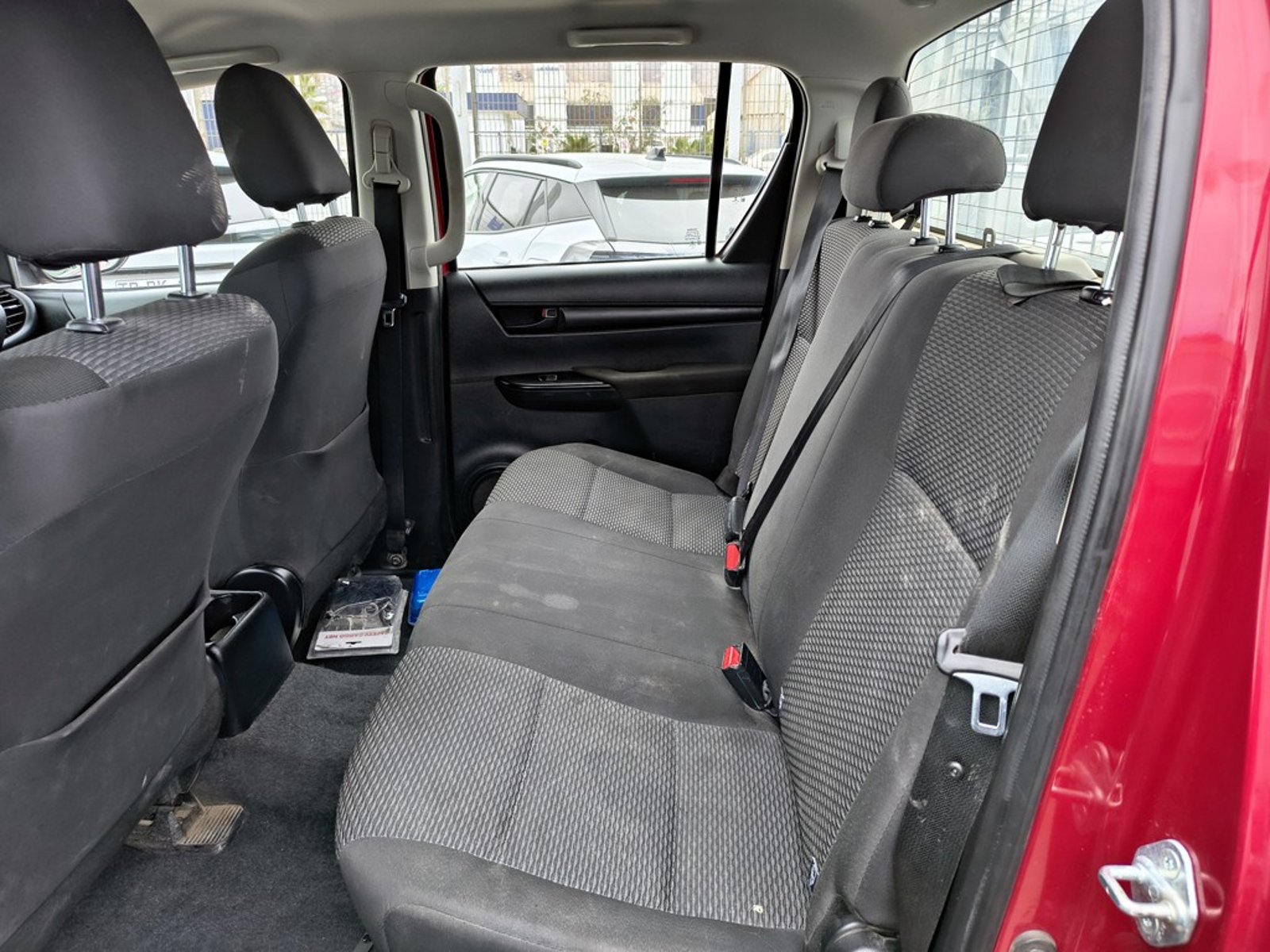 TOYOTA HILUX TSS 2.4 Diesel 4X2 T/M 2021 - Imagen 18 de 20