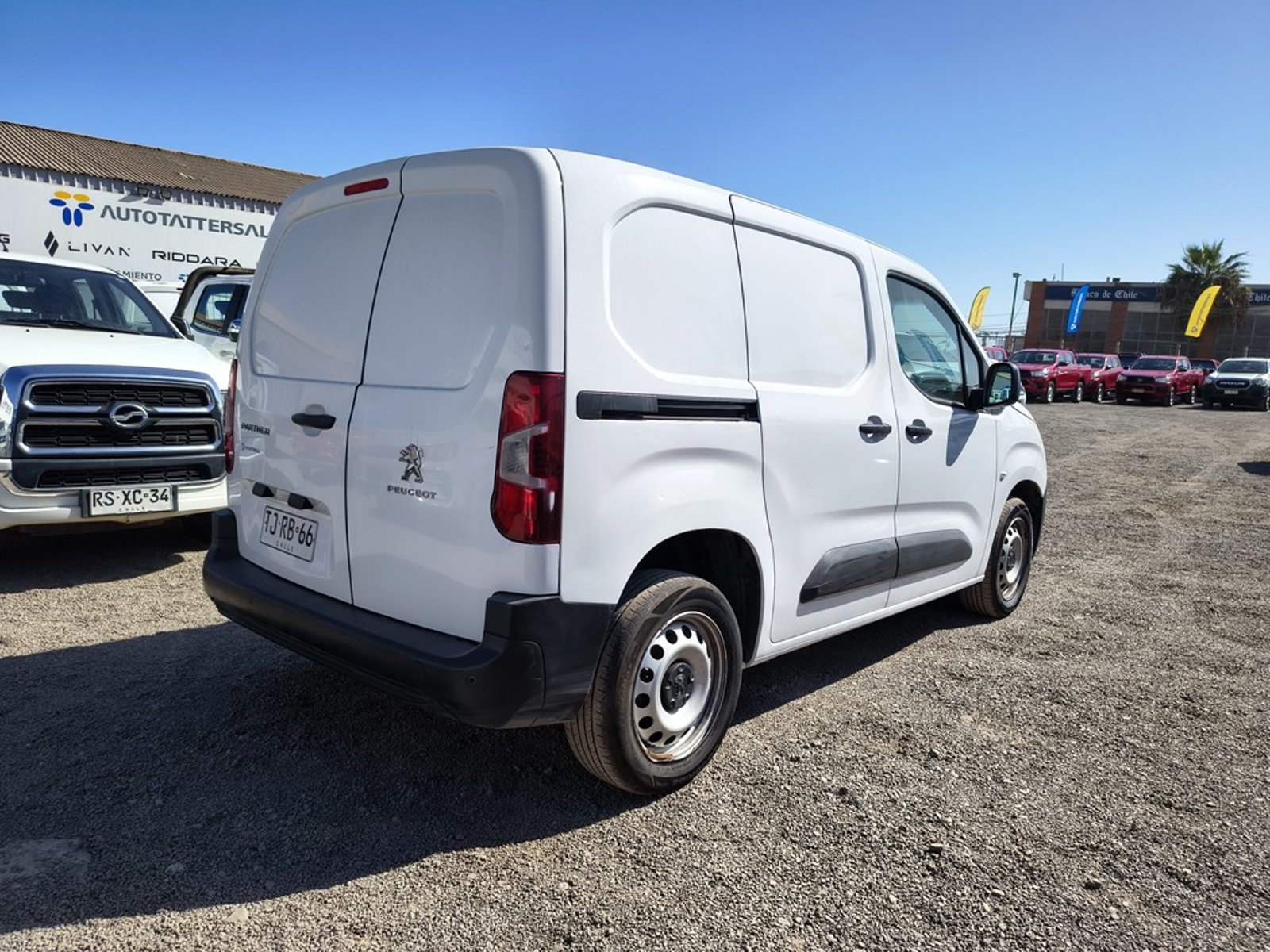Peugeot PARTNER L1 1.5 Diesel 4X2 T/M 2024 - Imagen 7 de 17