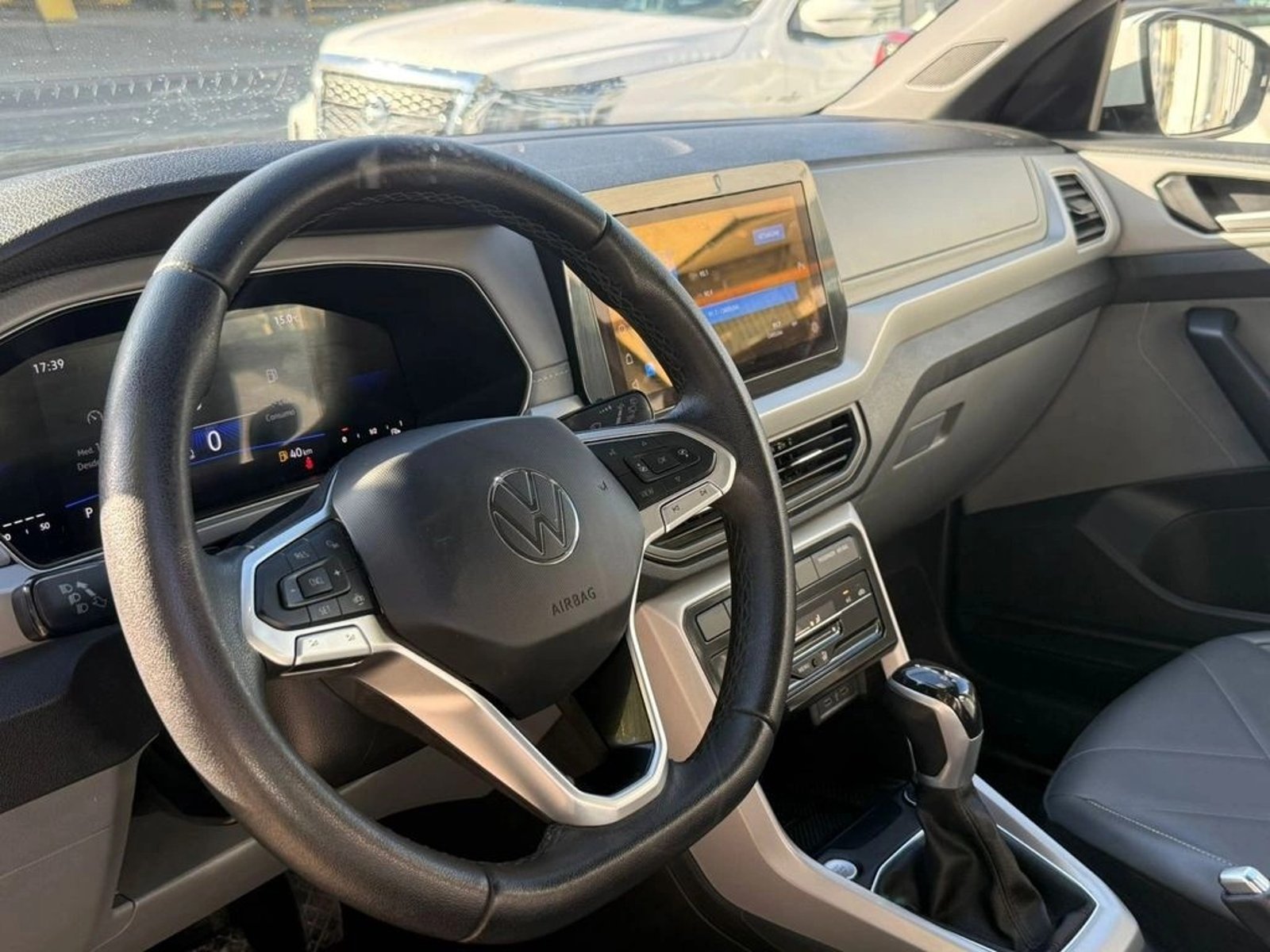 Volkswagen T-CROSS 1.0 TSI COMFORTLINE AT 2025 - Imagen 11 de 15