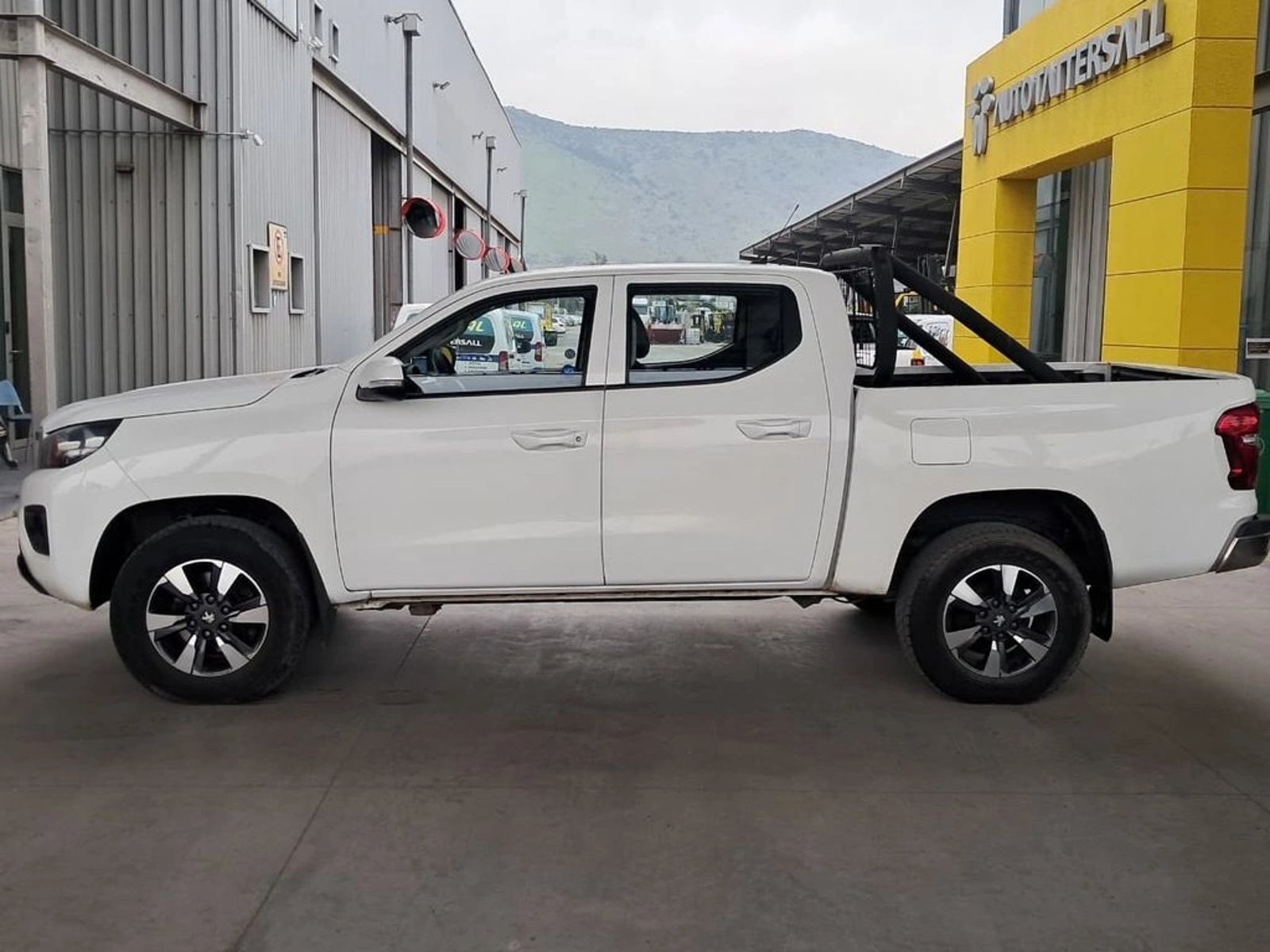 Peugeot LANDTREK ACTIVE 4X2 MT 1.9 2023 - Imagen 9 de 20