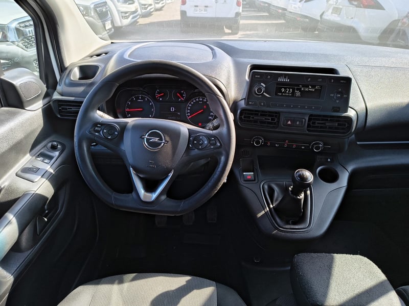 Opel COMBO 1.6 Diesel 4x2 T/M 2022 - Imagen 11 de 20
