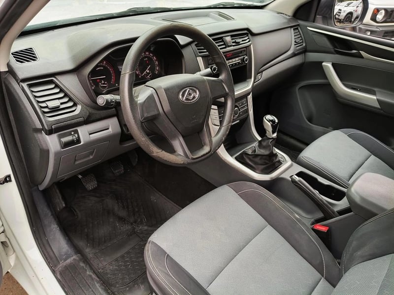 Maxus T60 2.8 DX MT 4X2 2022 - Imagen 17 de 20