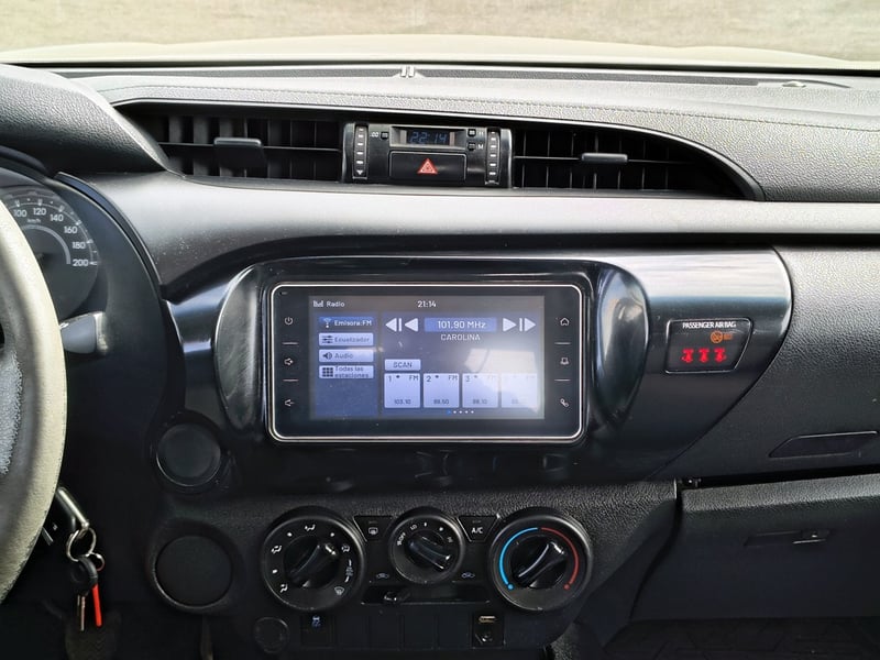 Toyota HILUX 2.4 Diesel 4x2 T/M 2021 - Imagen 13 de 18