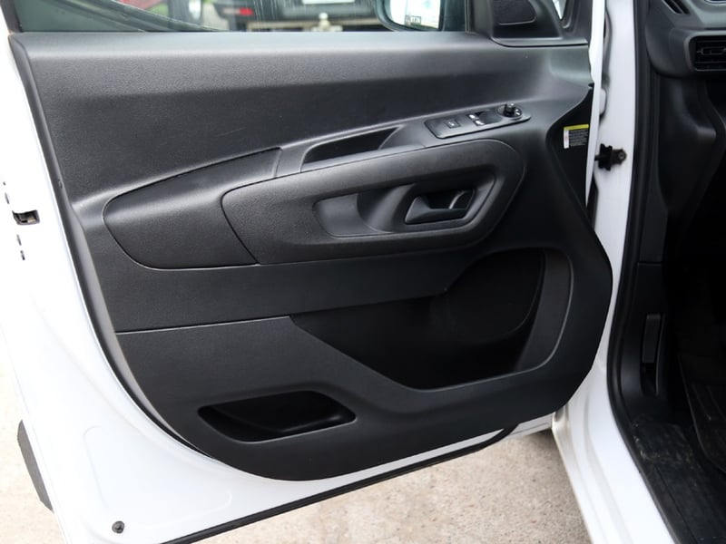 Citroën BERLINGO BLUEHDI 1.5 2024 - Imagen 11 de 20