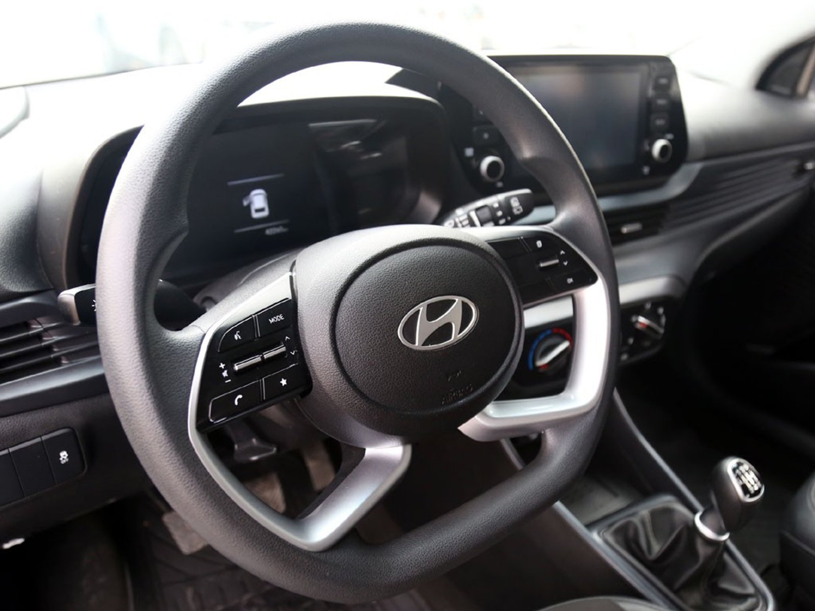 HYUNDAI I20 1.4 PLUS FL BI3 4X2 HB MT 5P 2025 - Imagen 13 de 20