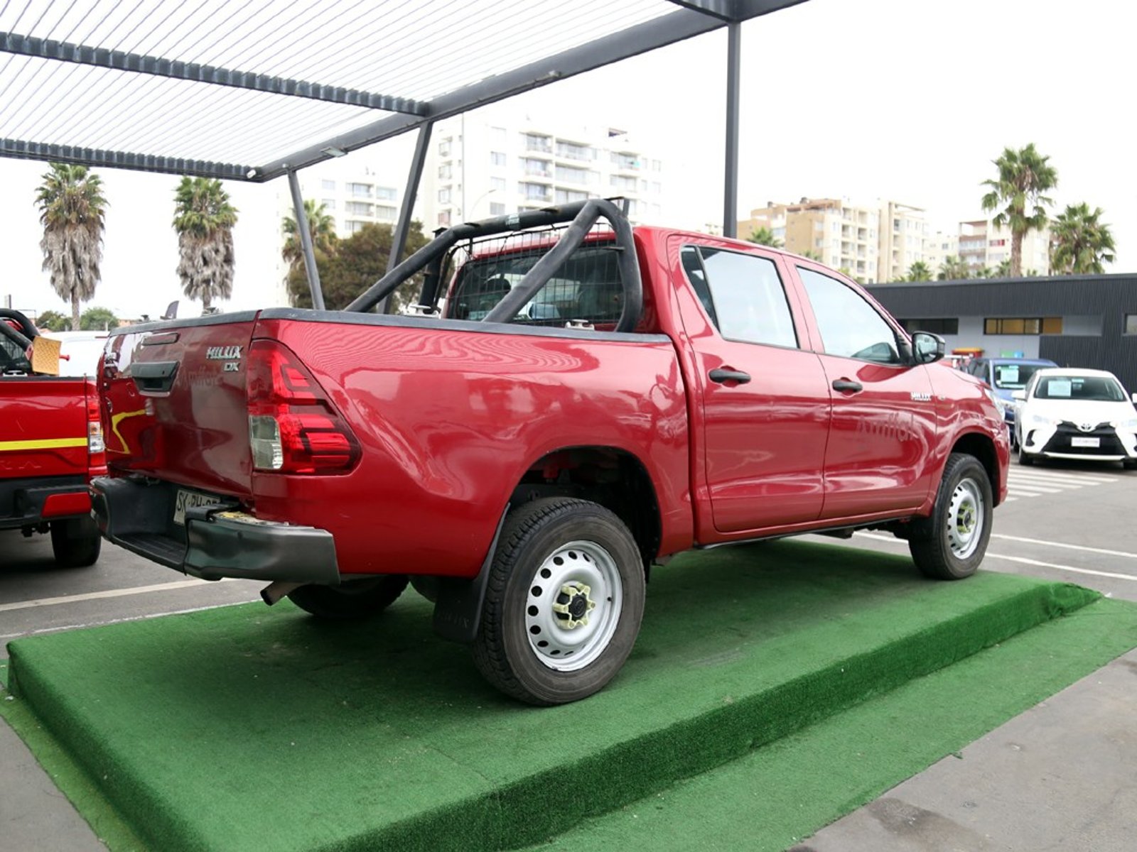 TOYOTA HILUX 2.4 SR 4X2 MT 2023 - Imagen 5 de 20