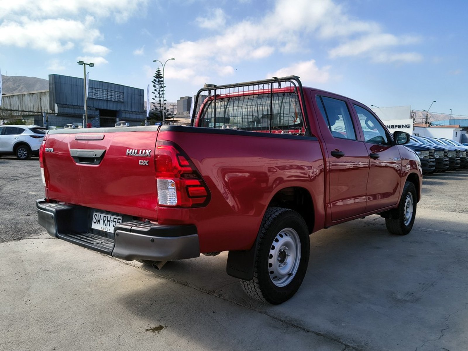 TOYOTA HILUX 2.4 DX 4X2 DIESEL MT 2023 - Imagen 6 de 16