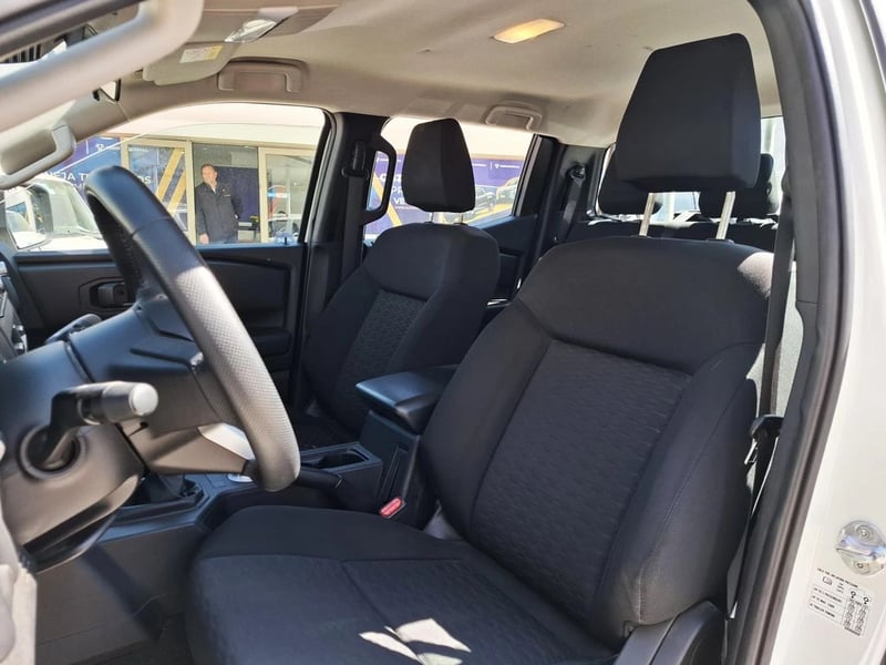 Mitsubishi L200 KATANA XRT 4X4 MT 2024 - Imagen 15 de 20