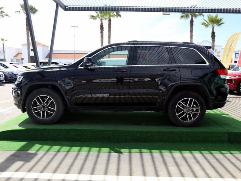 Jeep GRAND CHEROKEE 3.6 LAREDO 4X2 AT 5P 2020 - Imagen 5 de 20