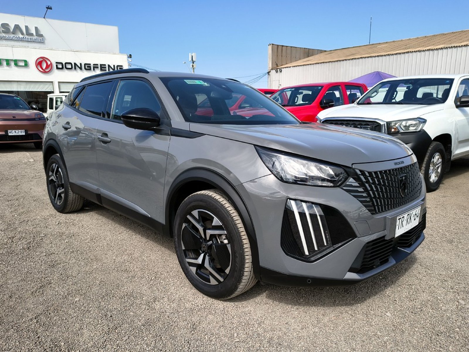 Peugeot 2008 BLUE HDI 1.5 AUT 2025 - Foto 3 de 20