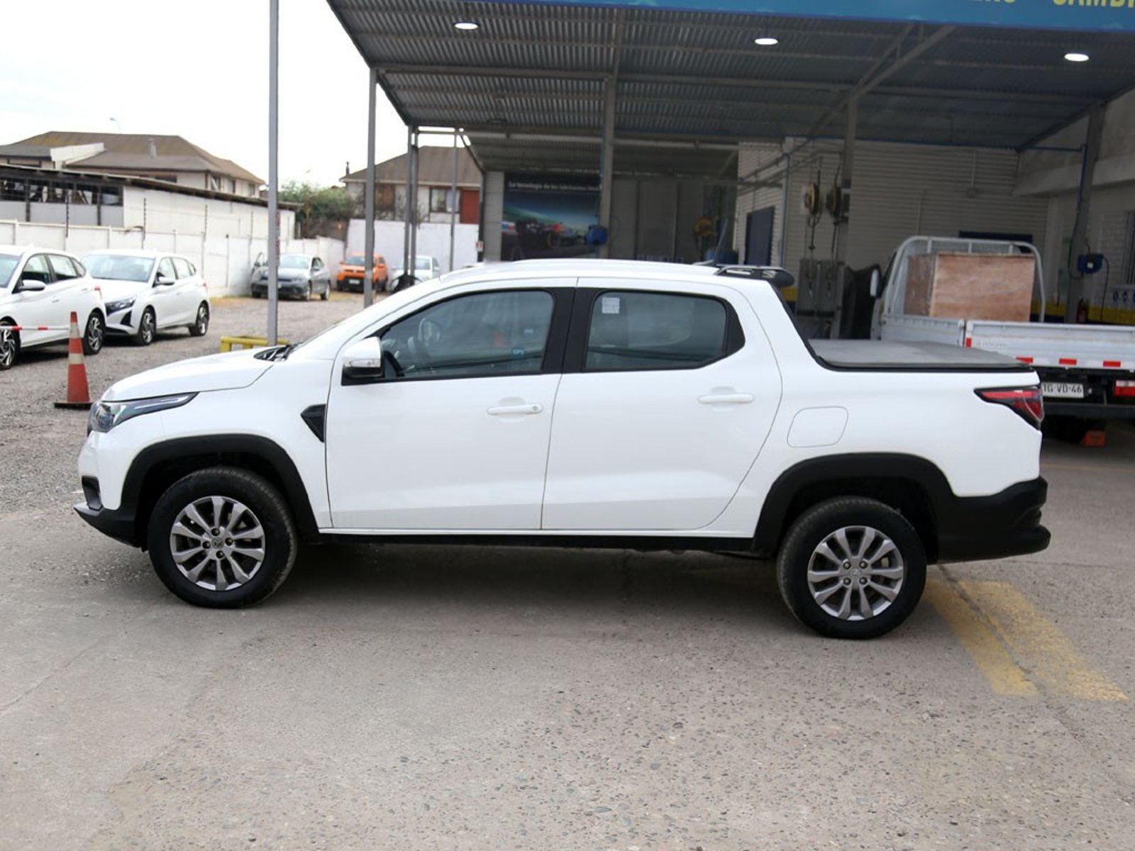 RAM 700 1.3 BIGHORNE SLT CD MT 2024 - Imagen 9 de 20