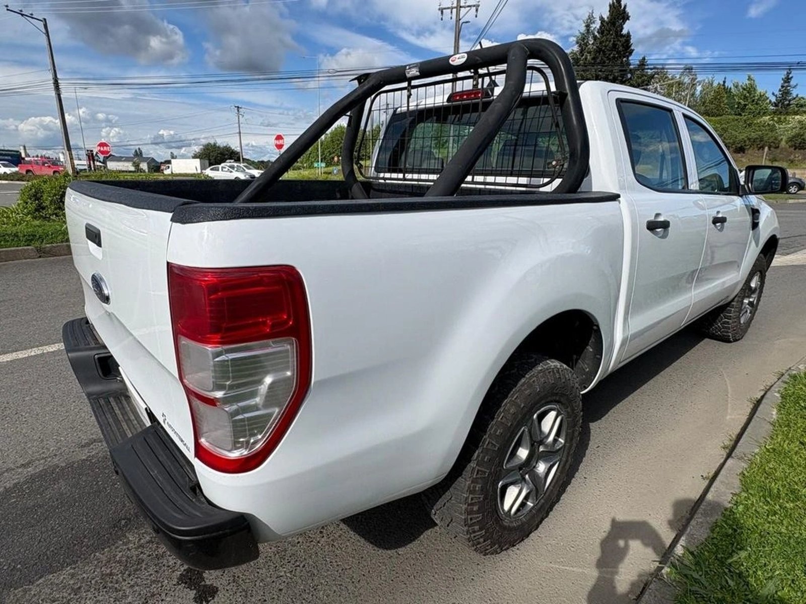Ford RANGER 2.2 MT 4X4 DIESEL 2023 - Foto 5 de 11