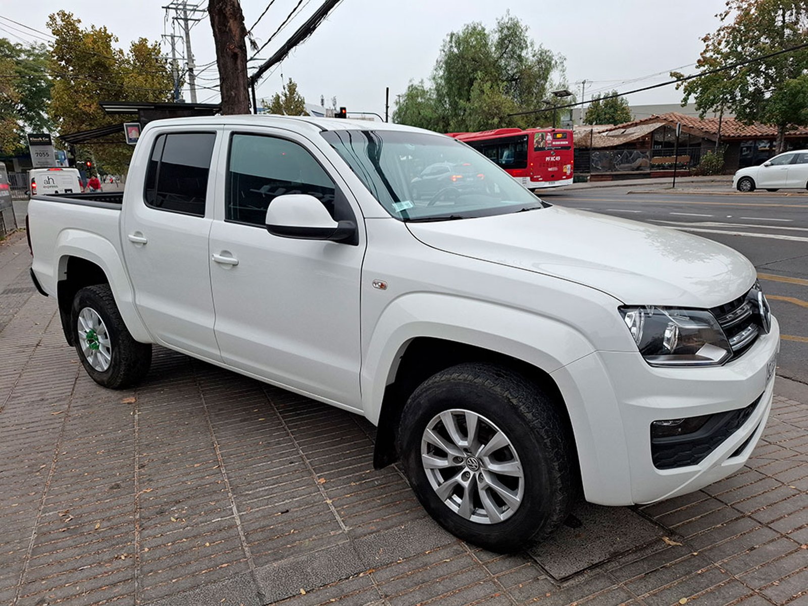 VOLKSWAGEN AMAROK 2.0 TRENDLINE 2023 - Imagen 3 de 20