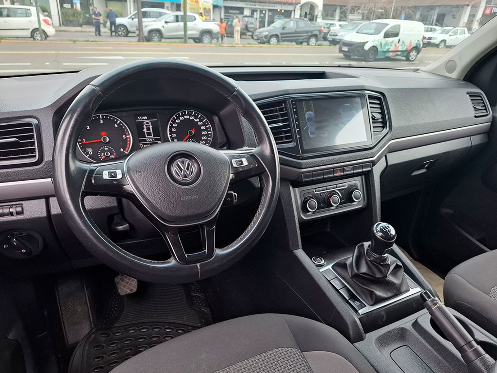 Volkswagen AMAROK 2.0 Confortline 4X4 2023 - Imagen 10 de 20
