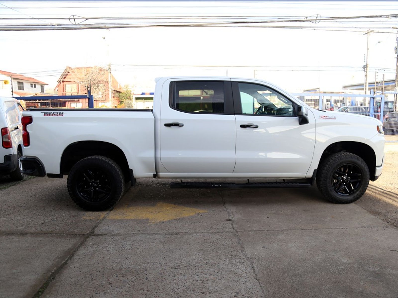 Chevrolet SILVERADO CC LTZ AT 4X4 DIESEL 2022 - Foto 4 de 20
