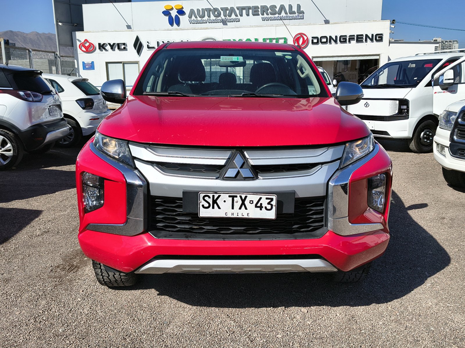 Mitsubishi L200 L200 KATANA 2.4 Diesel 4x2 T/M 2022 - Foto 2 de 19