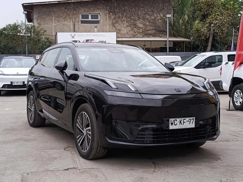 Lynk & Co 08 PHEV HALO 2027 - Imagen 3 de 20