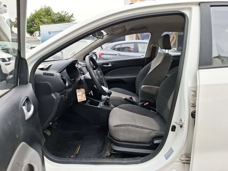 Kia SOLUTO 1.4 2022 - Imagen 11 de 20