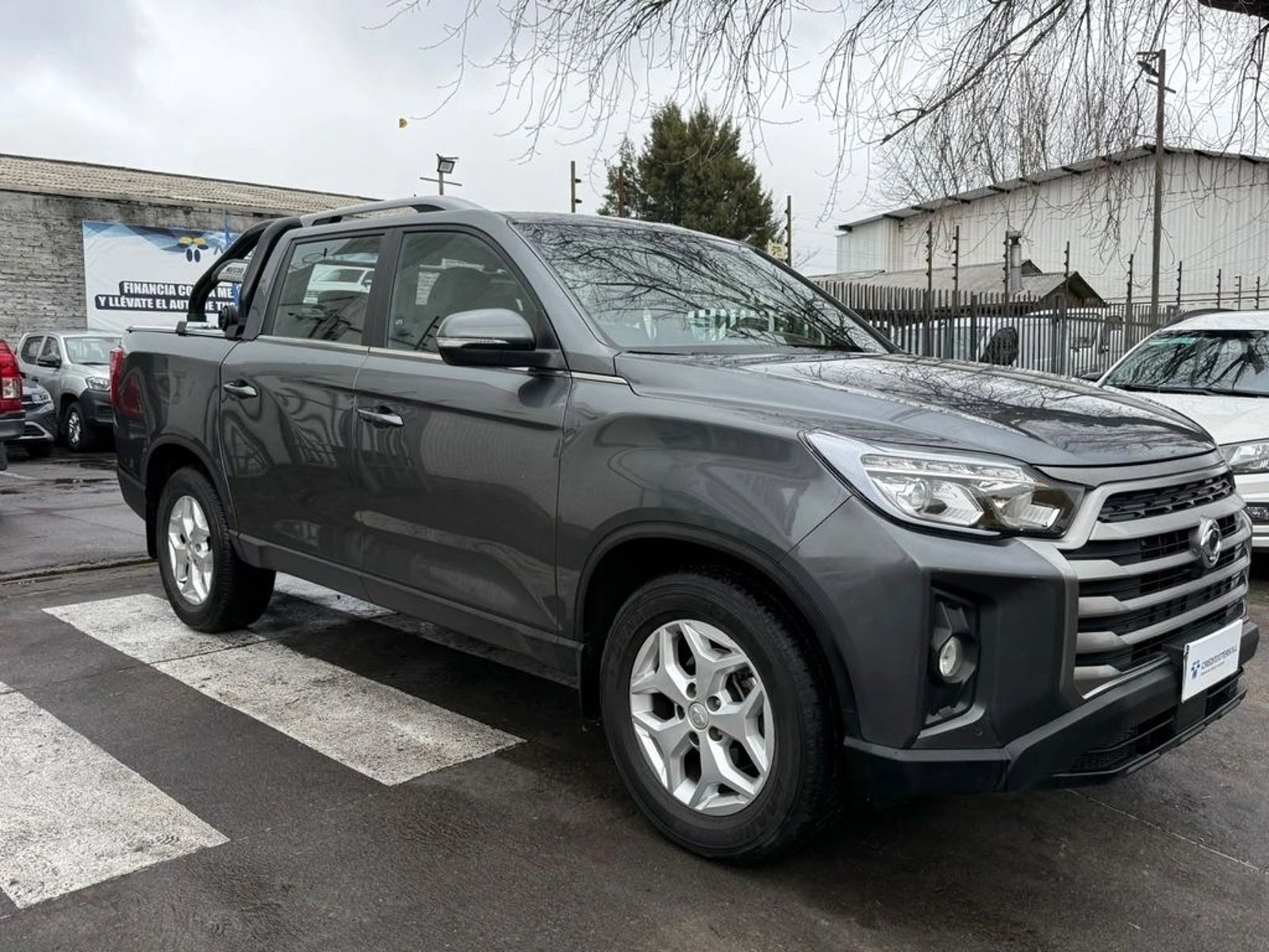 SsangYong MUSSO 2.2 LIMITED MT 4X4 DIESEL 2023 - Foto 3 de 18
