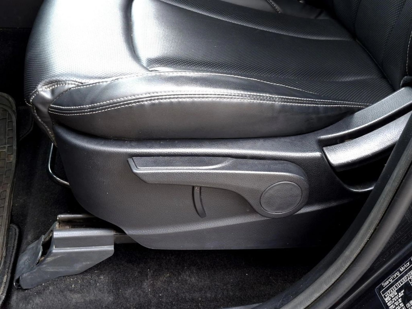 SsangYong GRAND MUSSO 2.2D Limited Plus Auto 4x4 AT 2024 - Imagen 15 de 20