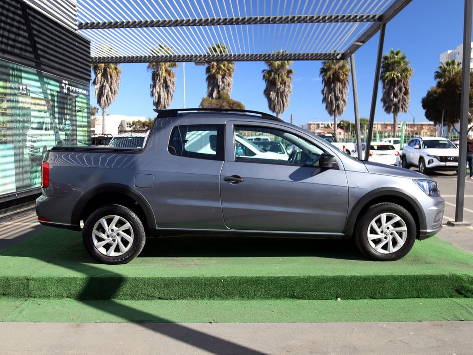 VOLKSWAGEN SAVEIRO 1.6 DC MT 2021 - Imagen 4 de 20