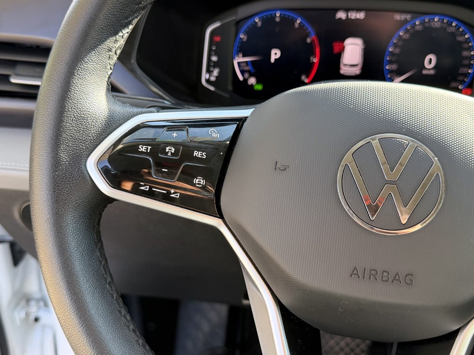 VOLKSWAGEN TAOS 1.4 TSI HIGHLINE 2025 - Imagen 17 de 20