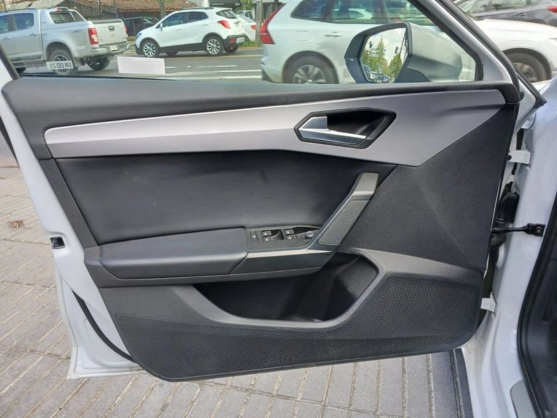 SEAT LEON Leon FR 1.4 TSI AT 2023 - Imagen 9 de 17
