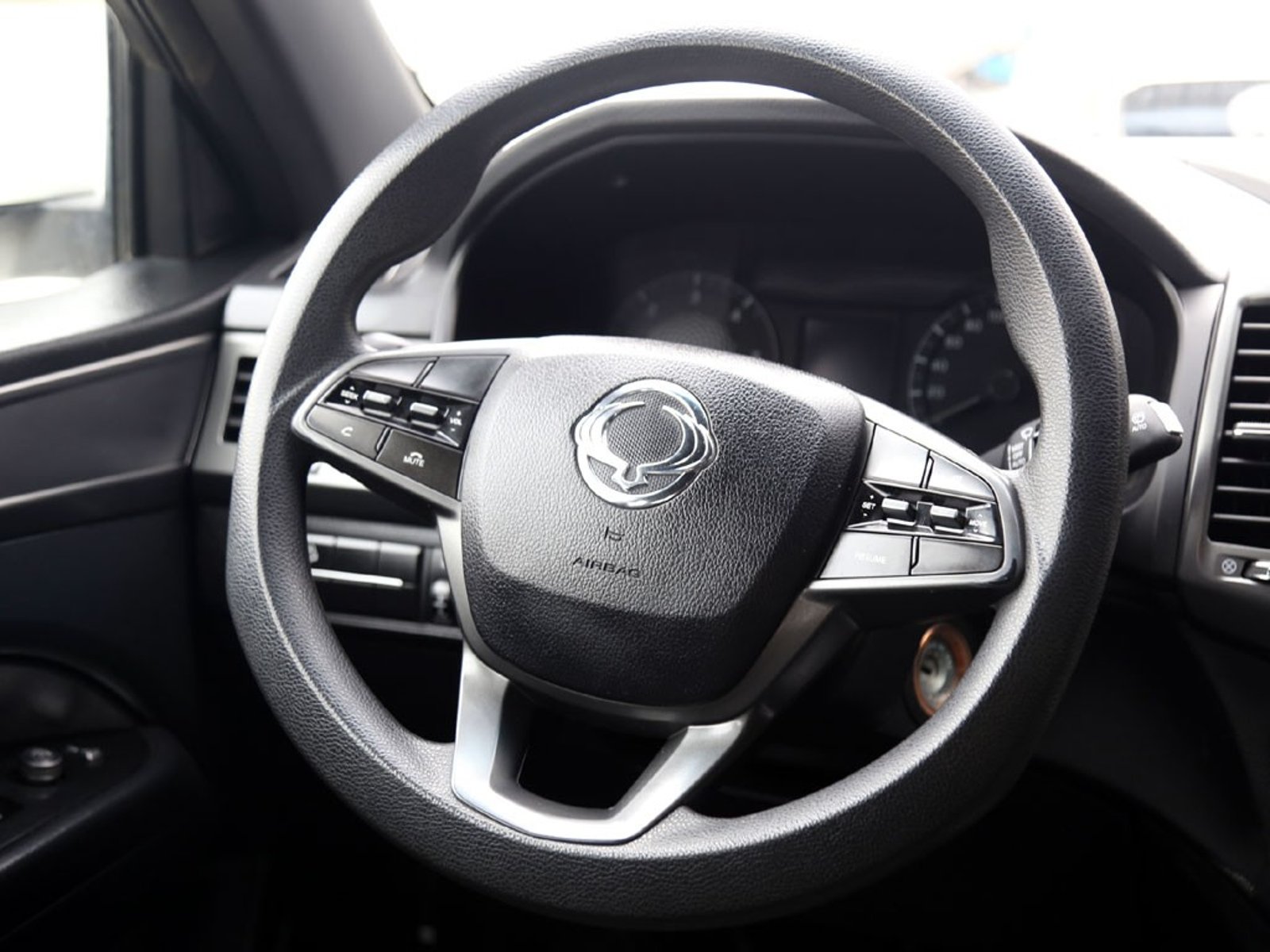 SsangYong GRAND MUSSO GRAND 4x4 2.2 2023 - Imagen 15 de 20