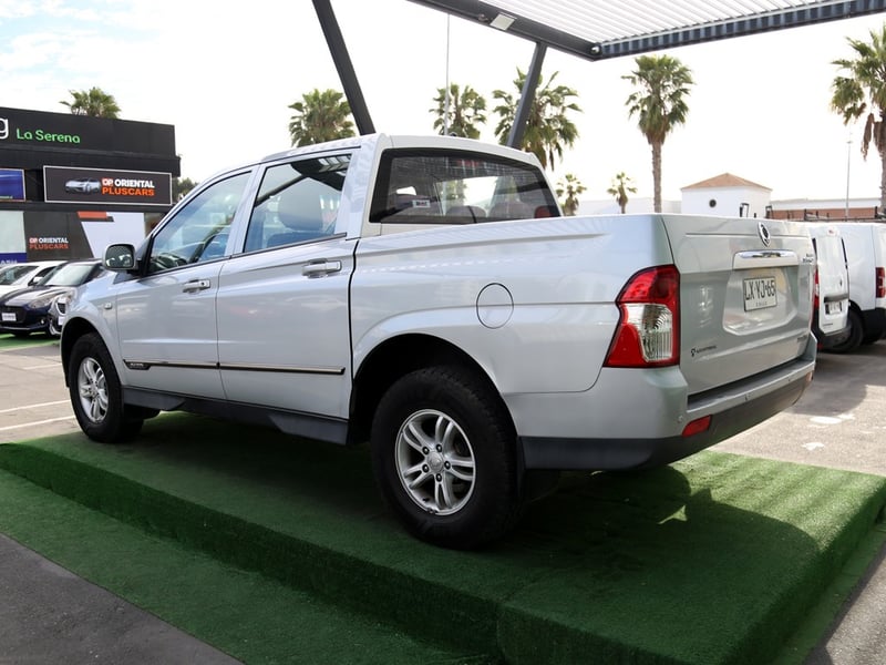 SsangYong ACTYON SPORTS 2.2 4X2 MT 2020 - Imagen 8 de 20