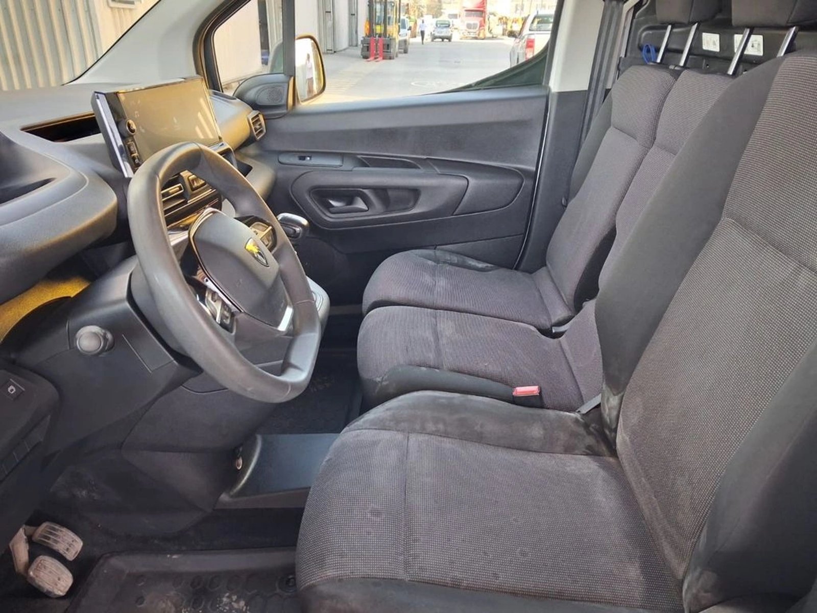 Peugeot PARTNER L1 1.5 2025 - Imagen 14 de 17
