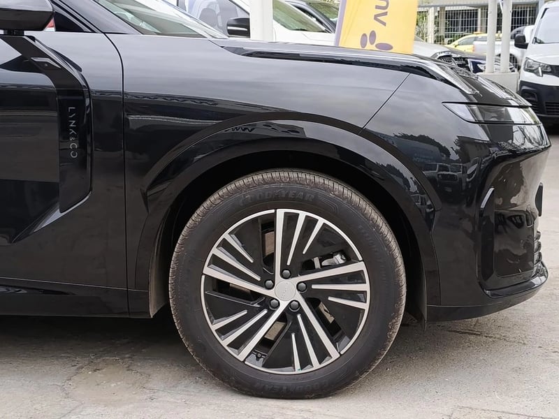 Lynk & Co 08 PHEV HALO 2027 - Imagen 6 de 20