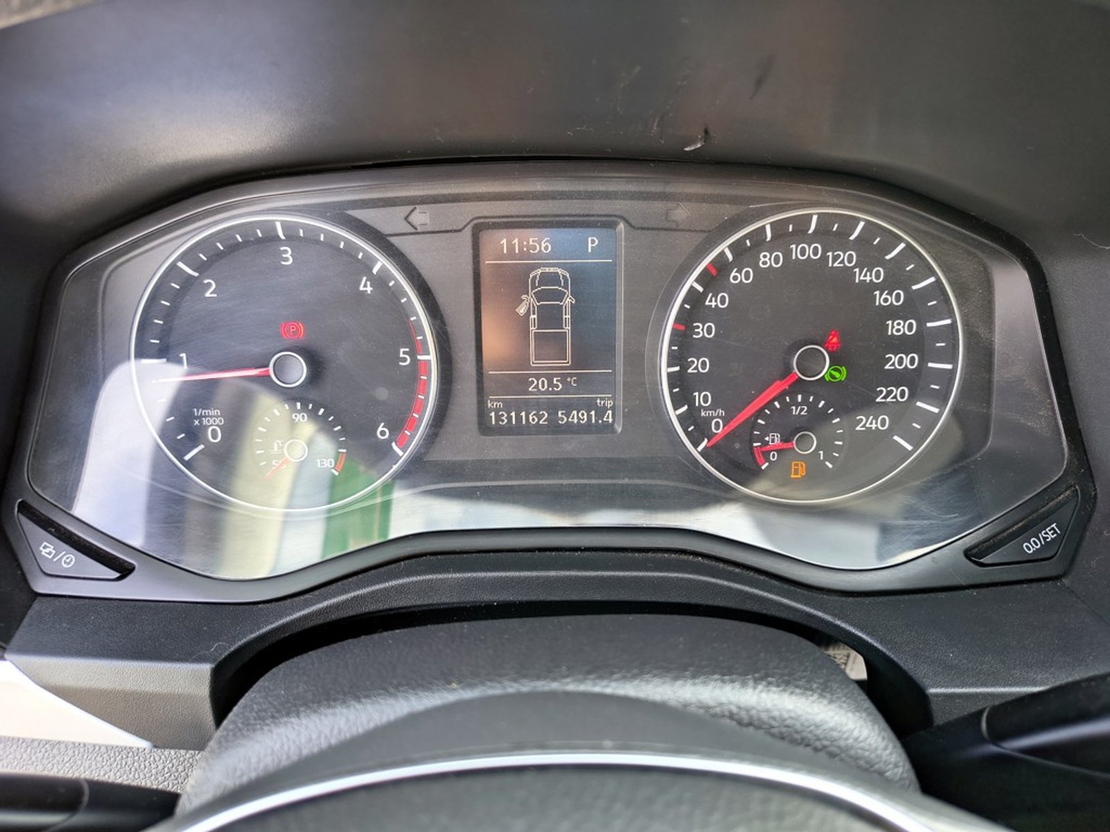 VOLKSWAGEN AMAROK 2.0 Highline AT 4X4 2023 - Imagen 12 de 20