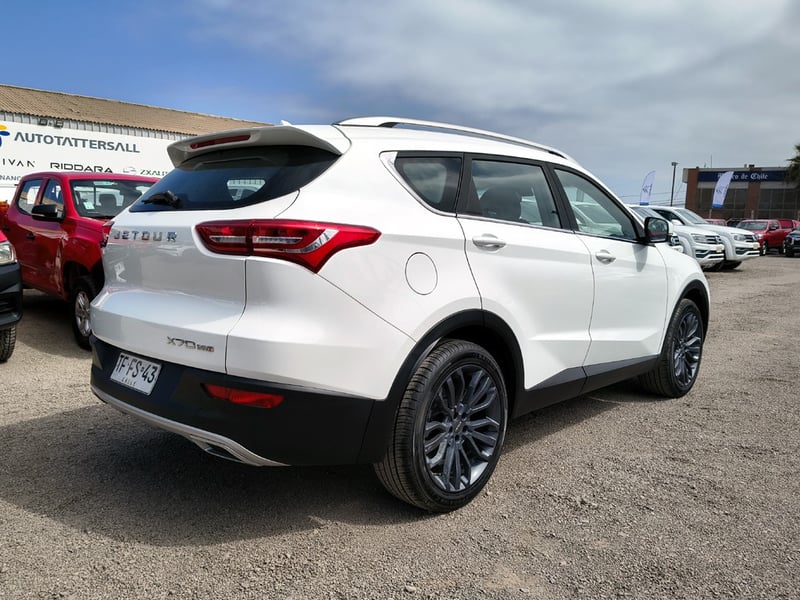 Jetour X70 1.5T GL 4X2 2024 - Imagen 7 de 20