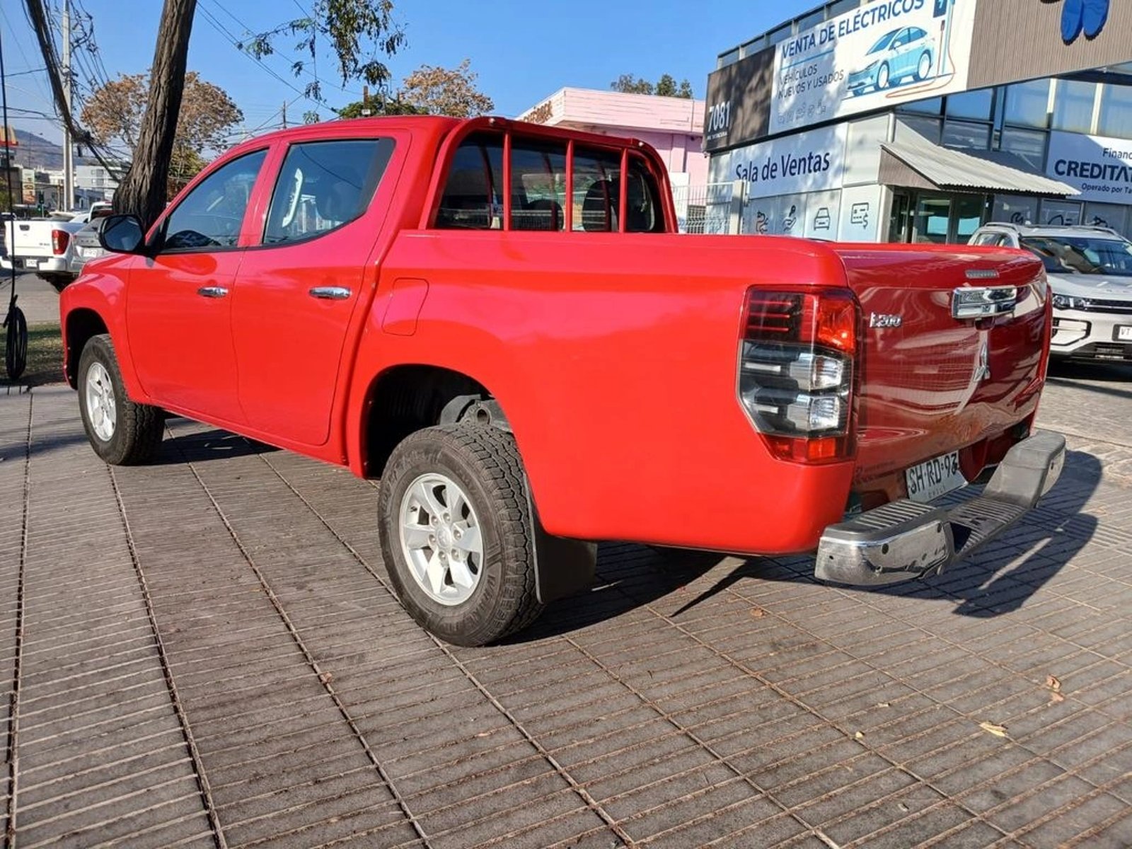 MITSUBISHI L200 L200 KATANA CR 4X2 2.4 2022 - Imagen 7 de 16