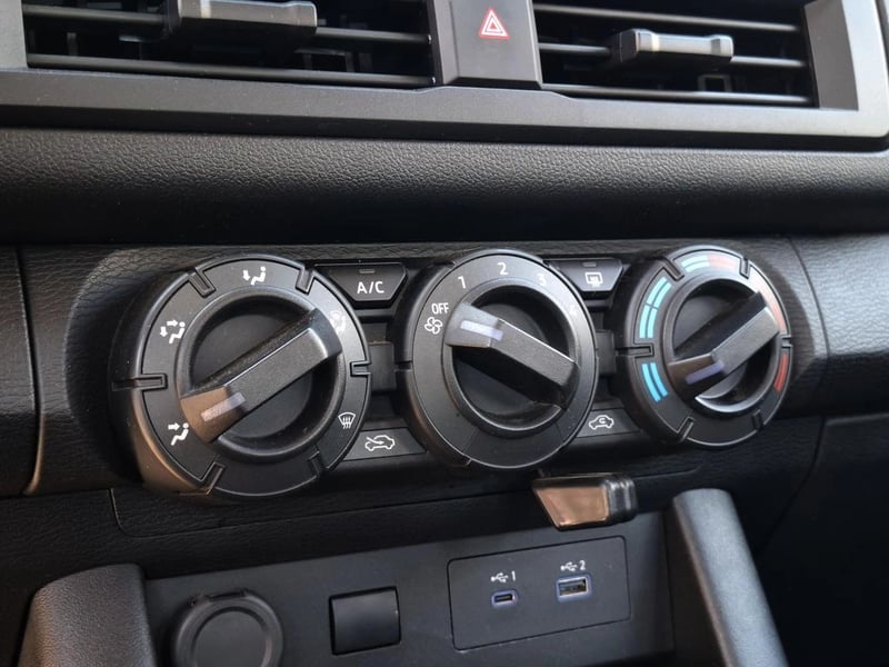 Mitsubishi L200 KATANA XRT 4X4 MT 2024 - Imagen 20 de 20