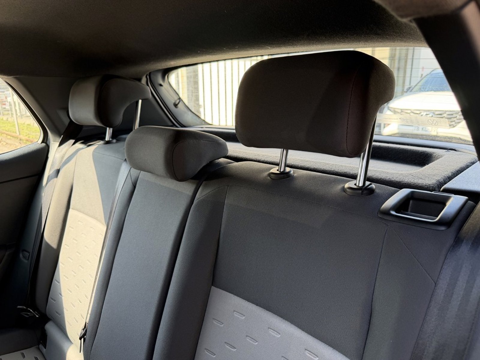 Volkswagen T-CROSS 1.0 TSI COMFORTLINE AT 2024 - Imagen 15 de 20