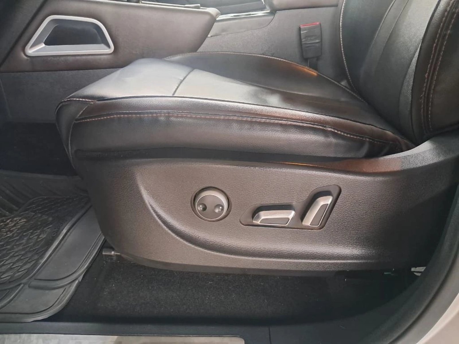 ZX Auto TERRALORD 2.5 AT 4X4 2023 - Imagen 14 de 20