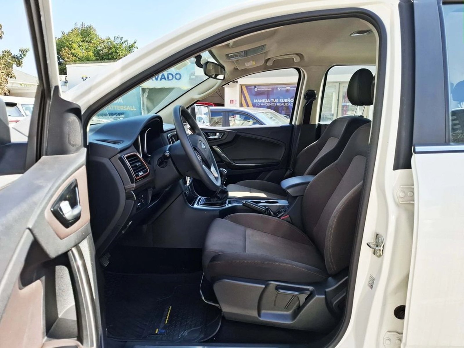 ZX Auto TERRALORD 2.5 DLX MT 4X2 2022 - Imagen 13 de 20