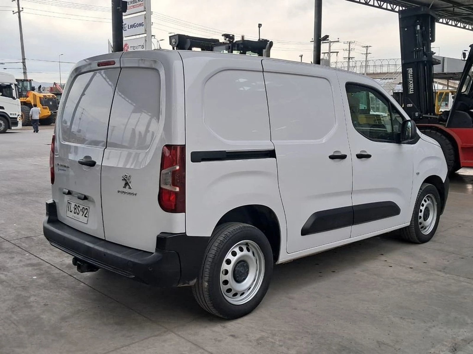Peugeot PARTNER 1.5 L1 MT 2024 - Imagen 6 de 16